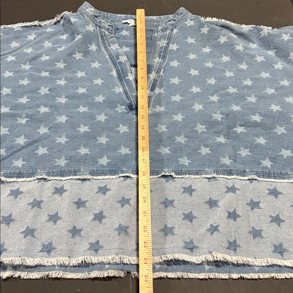 Oli & Hali Blue Star Print Blouse; Size L - Picture 9 of 12
